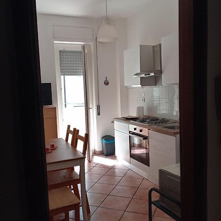Love House - Apartment On The Beach Pescara Eksteriør billede